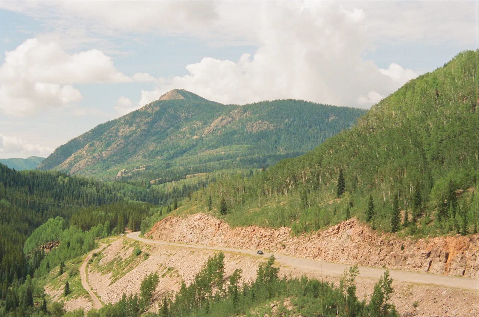 5eab1cd5-000164740007.jpg