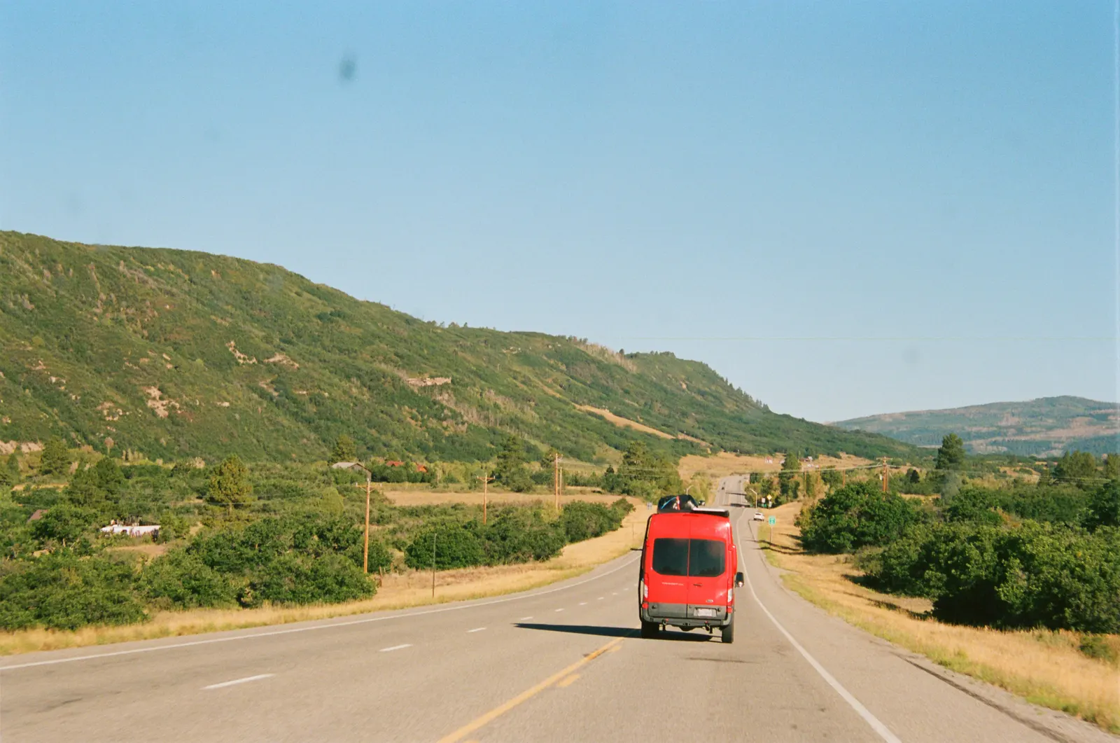 5fcd33b8-000164750023.jpg