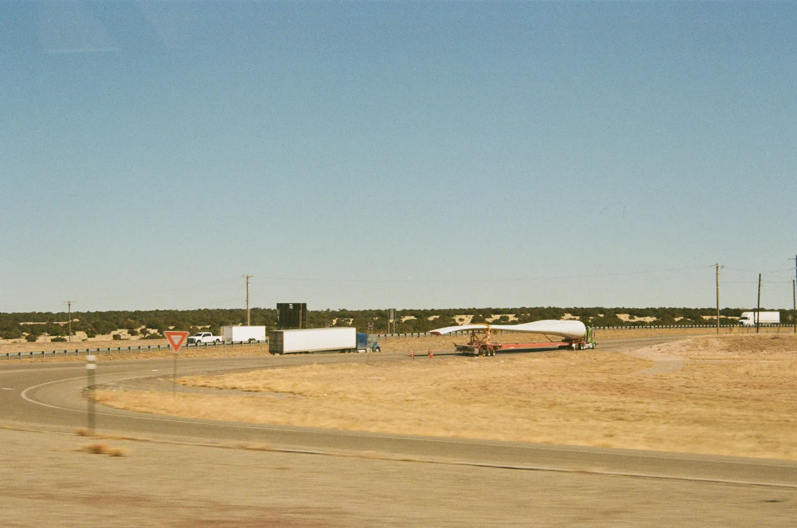 a10a64a9-000481810024.jpg