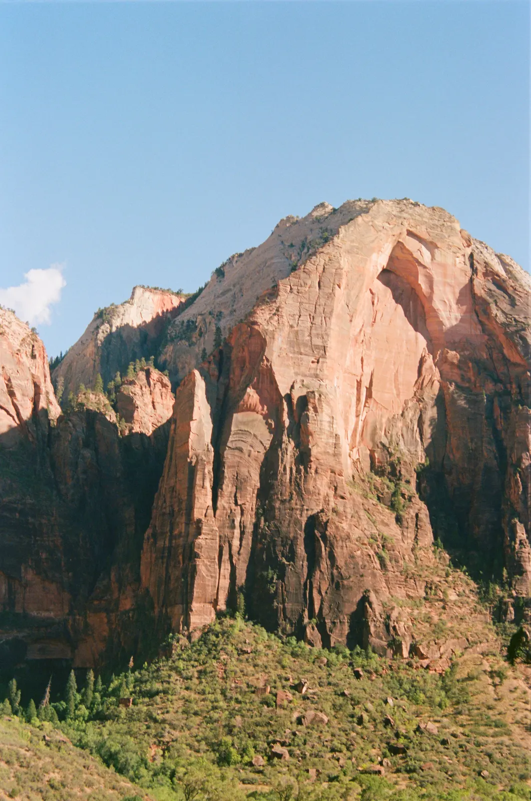 e38c89f3-000164790015.jpg