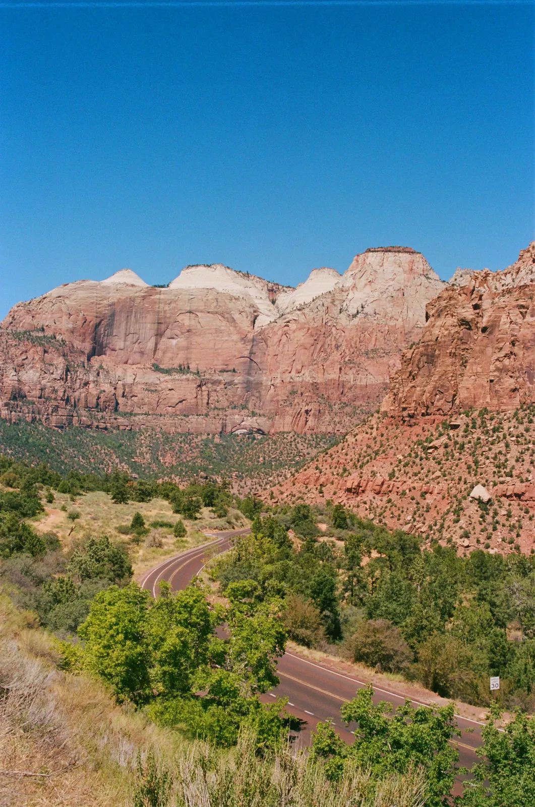ee2ee56d-000164820004.jpg
