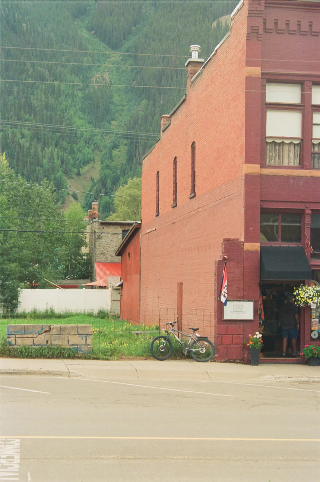 fcf9261d-000164740016.jpg